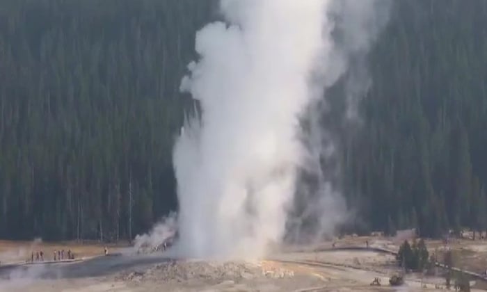 Yellowstone’s Giantess Geyser erupts for first time in 6 years, roars ‘back to life’