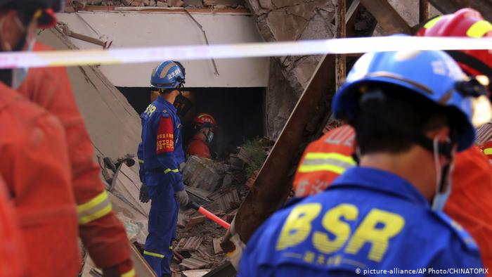 China: Multiple deaths, injuries restaurant collapses