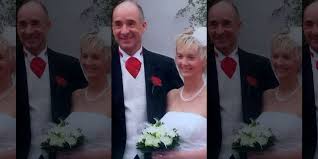 Couple gets married again after husband’s dementia caused him to forget their first wedding