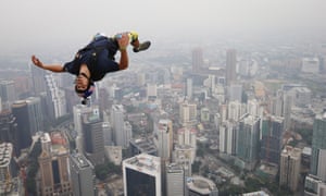 Dubai 'jetman' Vincent Reffet dies in training accident, learn more about the stunt from News Without Politics, news other than the elections