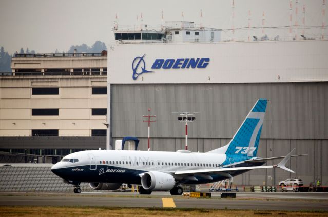 Non political Current news FAA clears Boeing 737 Max to fly Non political news Non political national news unbiased news source