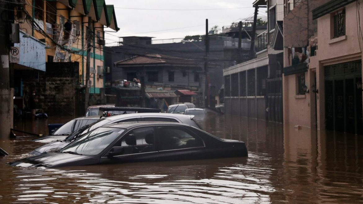 Typhoon Vamco leaves 42 dead, 20 missing in Philippines