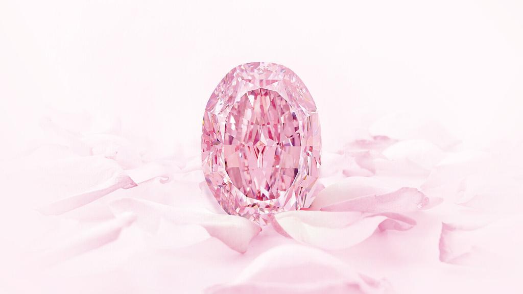 News other than politics Rare purple-pink diamond sells for $26.6 million Non political unbiased News without politics