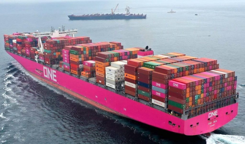 1900 plus shipping containers lost near Hawaii, some contain dangerous goods, follow unbiased from News Without Politics for updates.