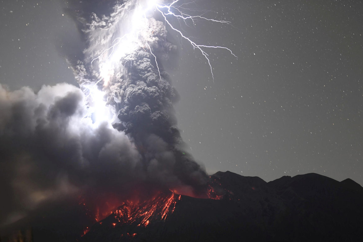 Lightning bolt strikes volcanic ash cloud