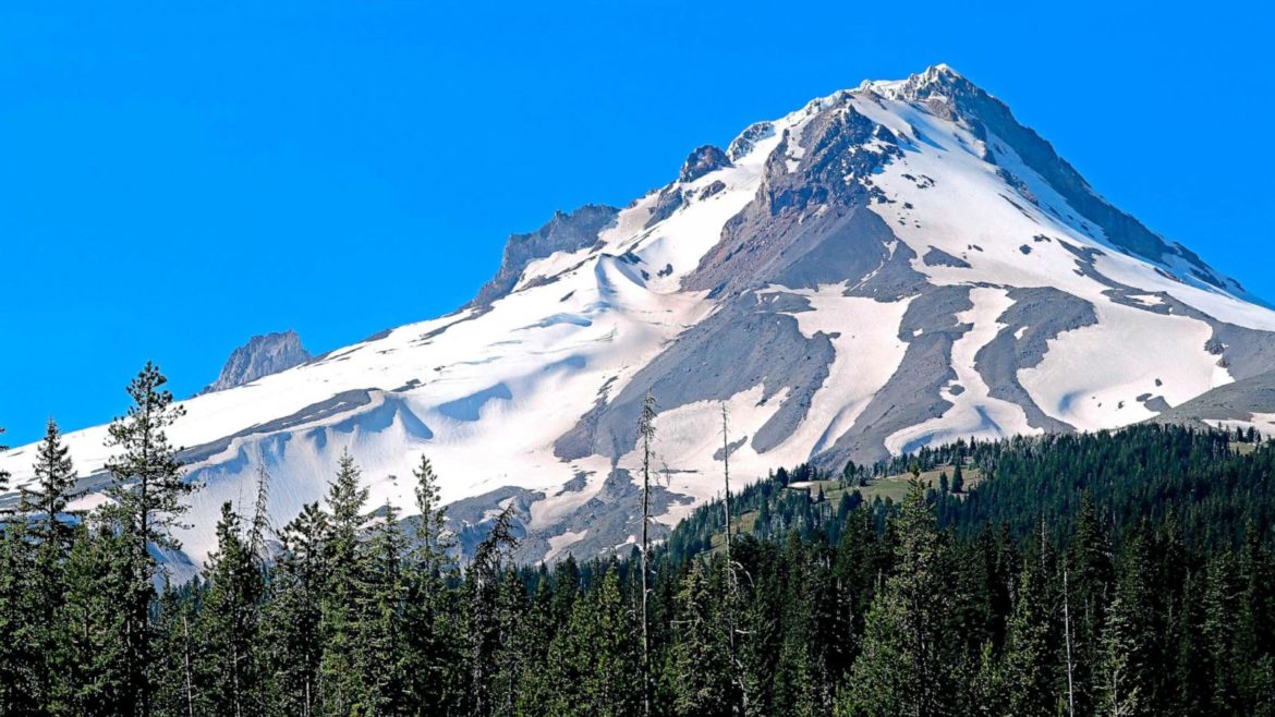 Woman falls into volcano vent