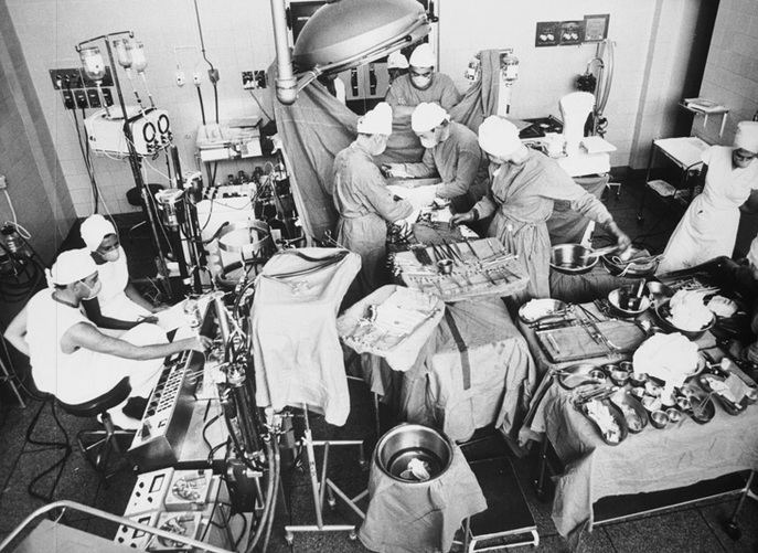 Story: world’s first human heart transplant-this day in history