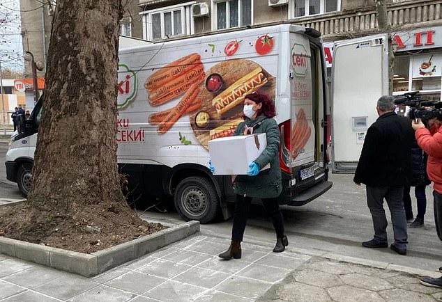 Bulgaria: Hot dog trucks deliver vaccines!
