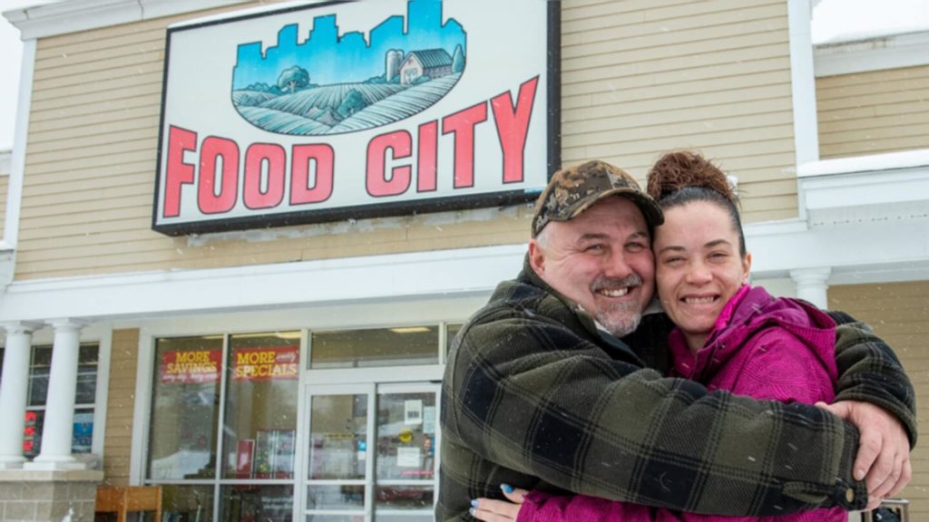 Couple wins $1M lottery ticket-donates thousands, stay updated from News Without Politics, NWP, lottery, winners, non political news, unbiased, Maine