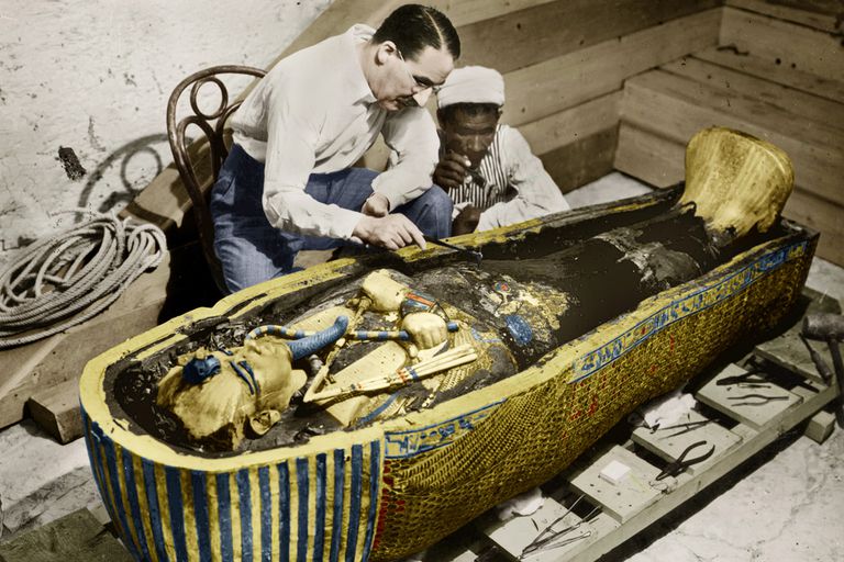 King Tut’s sarcophagus uncovered-this day in history, 1924, follow News Without Politics, NWP, best non political news source, history, antiquities
