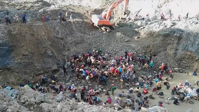 gold mine collapse 