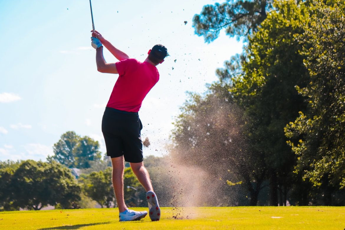 A morning latte can benefit your golf game