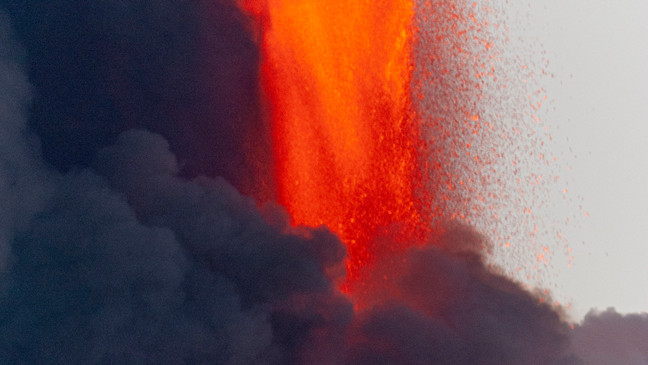 mt. etna volcano Sicily unbiased news source