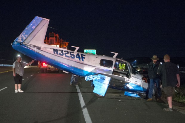 plane that landed on the Isabel Avenue overpass crashed into the rear of a car in Livermore, Calif unbiased news source