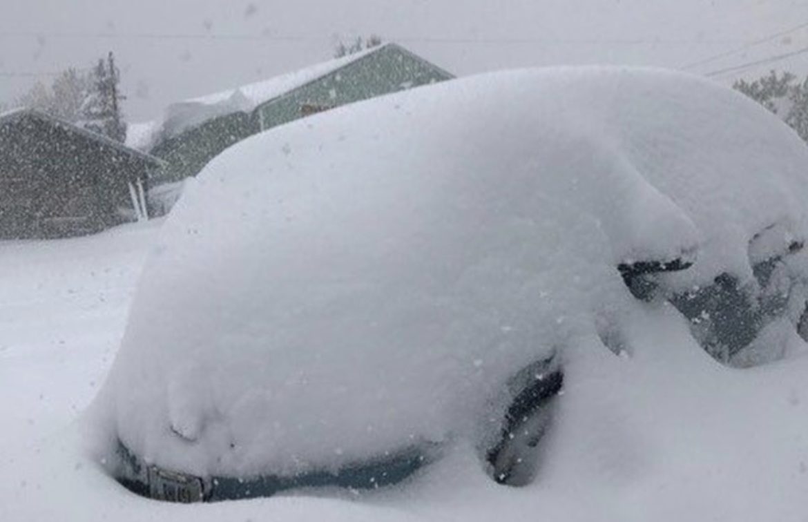 Powerful snowstorm slams the Rockies