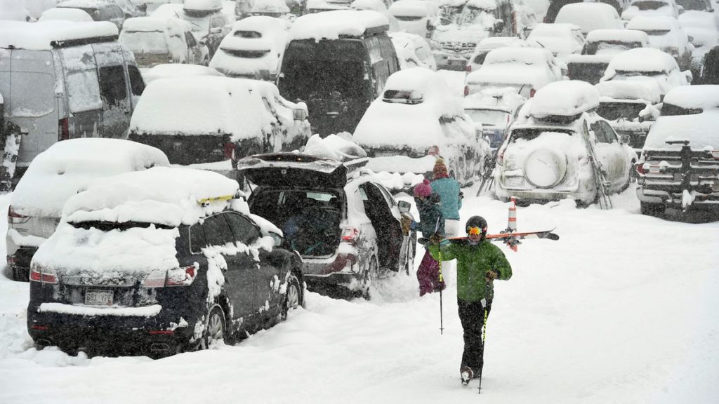 Powerful winter snowstorm hits Rockies News other than mainstream Alternative news without politics Least biased news Neutral news Totally unbiased news without politics