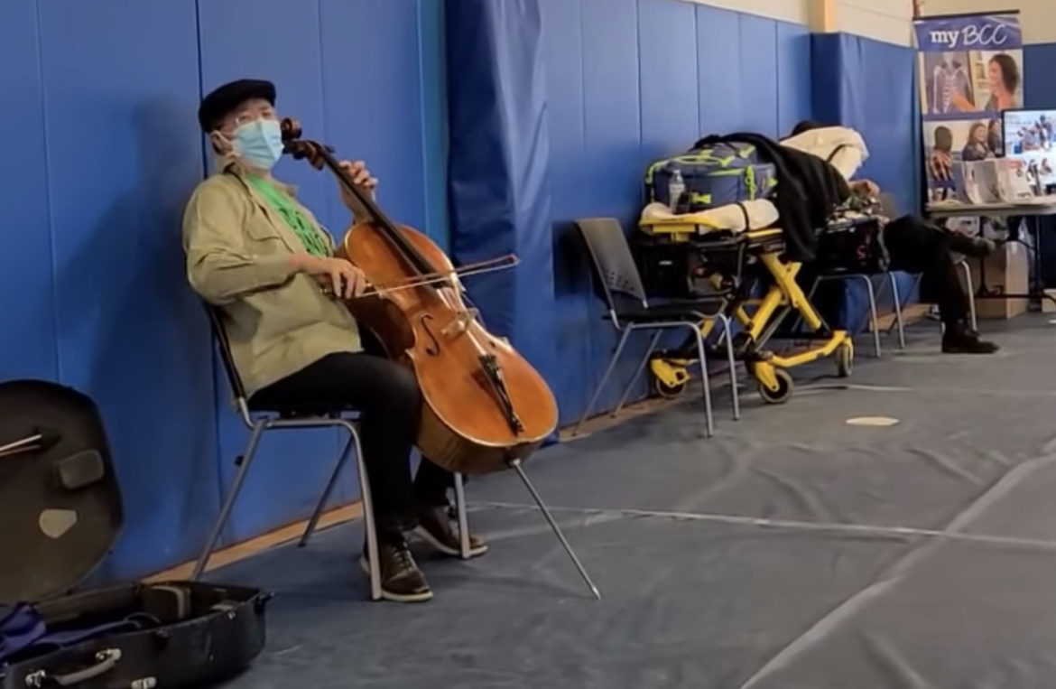 Yo-Yo Ma performs a concert at vaccine center