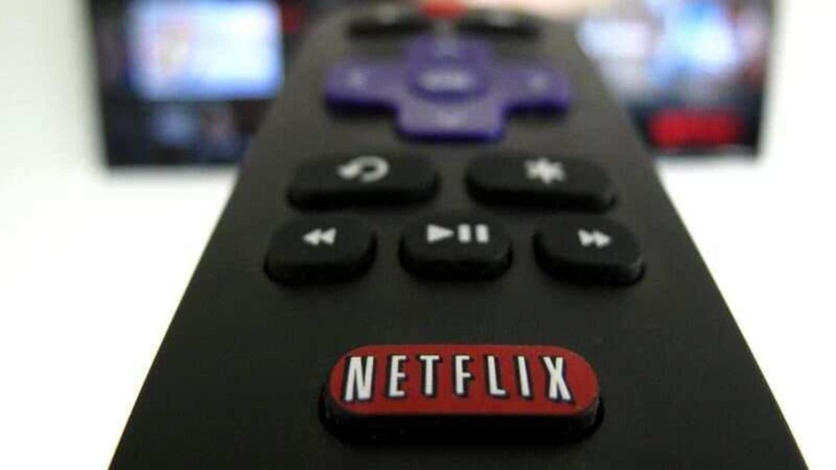 Netflix shares plunge as pandemic eases