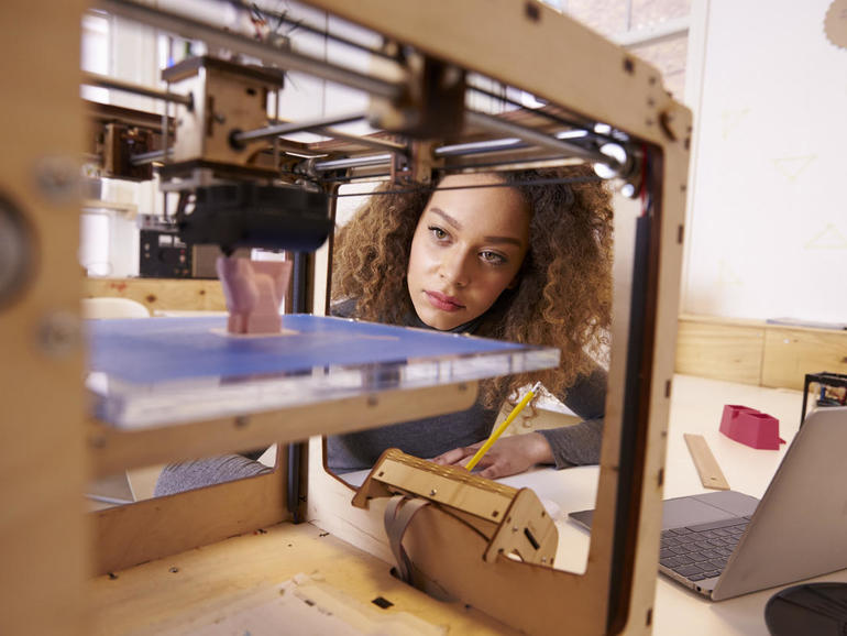 Moving 3D printing platform cuts waste-save lives