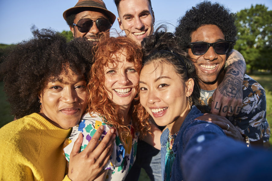 How many social relationships can a human maintain?, learn more from News Without Politics, NWP, culture, science, no bias news source