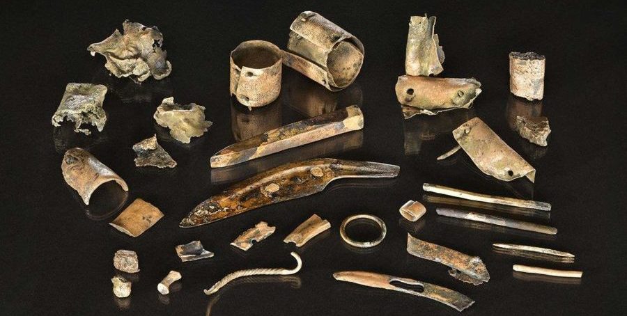 How did people living in Bronze Age manage their finances?