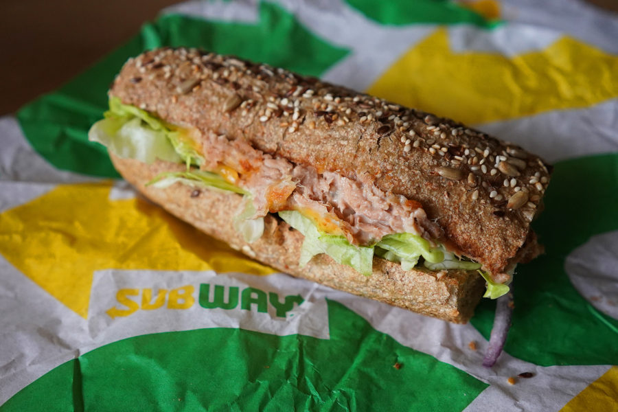 Is there any identifiable tuna DNA in Subway sandwich?