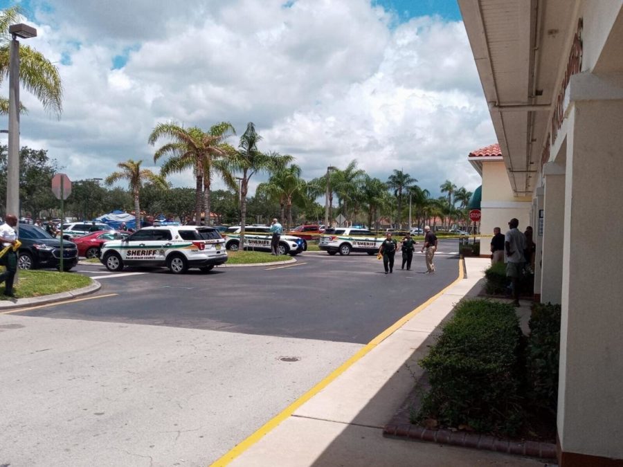 Florida grocery store shooting-3 dead