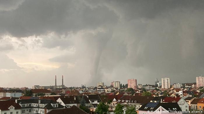 tornado in czech Least biased news-Neutral news-Totally unbiased news without politics-Unbiased news sources-News without bias or influence-news without political persuasion-News that is totally unbiased-Non Partisan non political news-Unbiased 