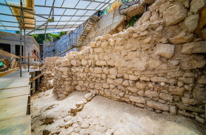 Remains of 2700-Year-Old City Wall Found