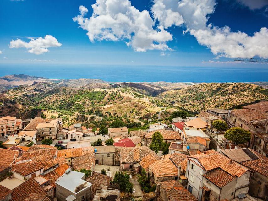 Beautiful Villages In Italy Will Pay You $33k To Move There