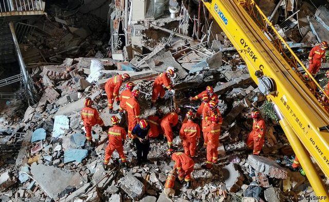 Hotel collapse in China – Several dead