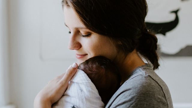 New mothers’ sleep loss linked to accelerated aging