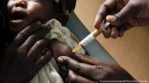 WHO approves first malaria vaccine after trials in Africa | News | DW |  06.10.2021