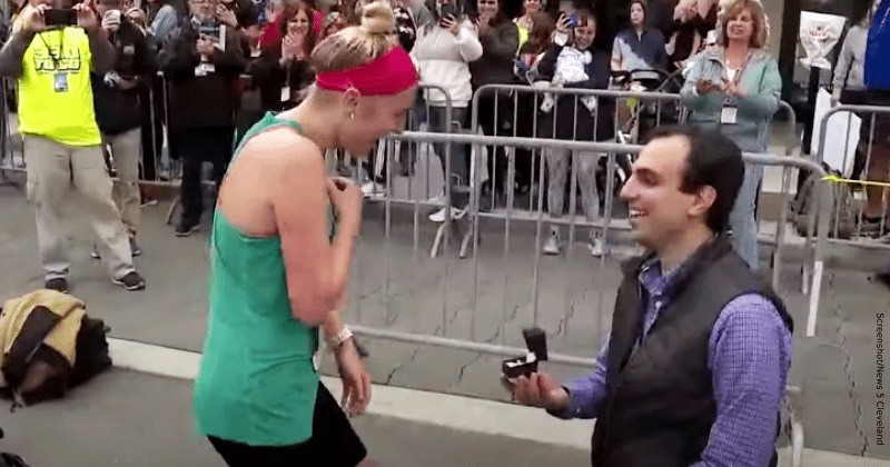 A marriage proposal to remember at finish line!