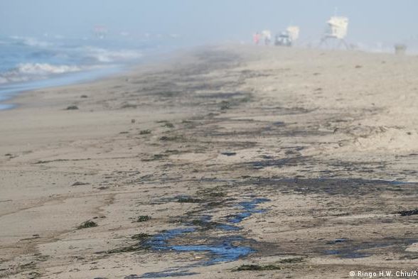 Massive oil spill in Southern California