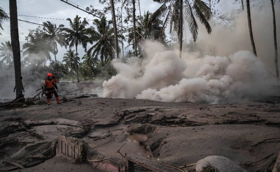 news unbiased-Credible news-credible news source-non partisan news-non political news-news-without-opinions impartial news Best news aggregator indonesian volcano non political news