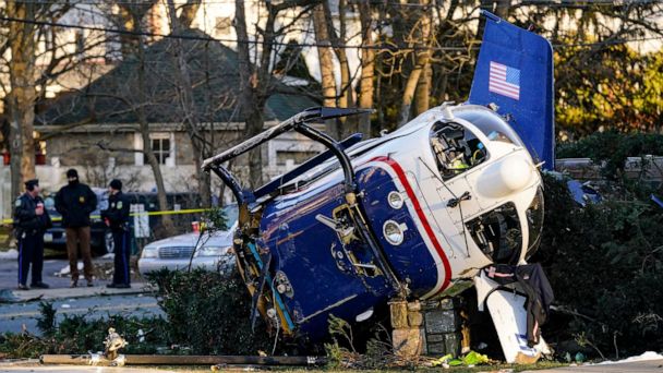 4 survive helicopter crash in Philadelphia miracle
