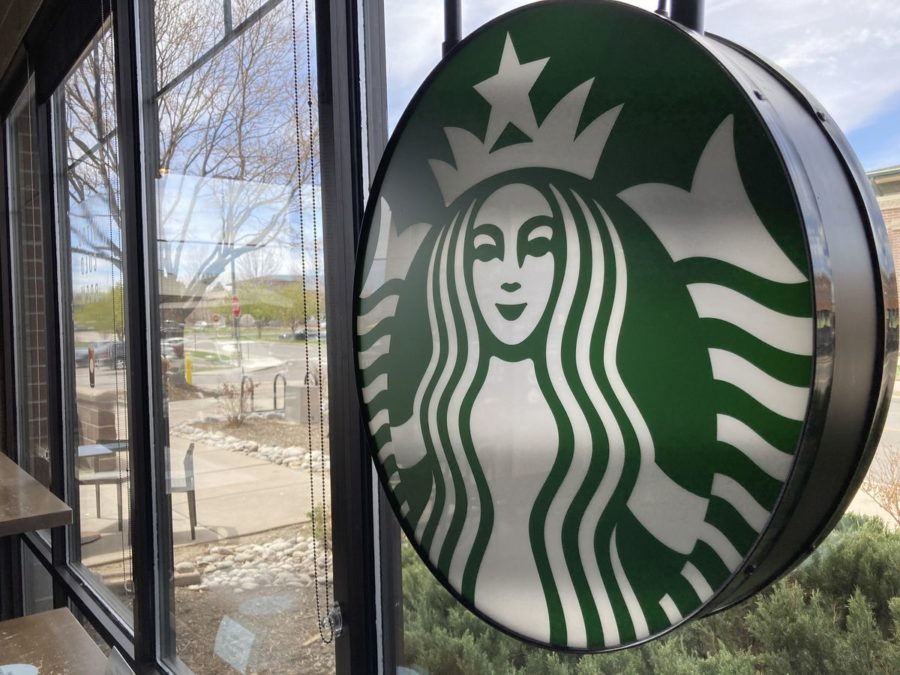 Local Starbucks worker makes sure teen in okay