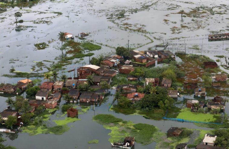 Death toll rises to 100 from Brazil rains and landslides