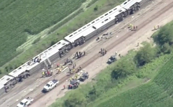 Multiple fatalities and injuries as Amtrak train derails